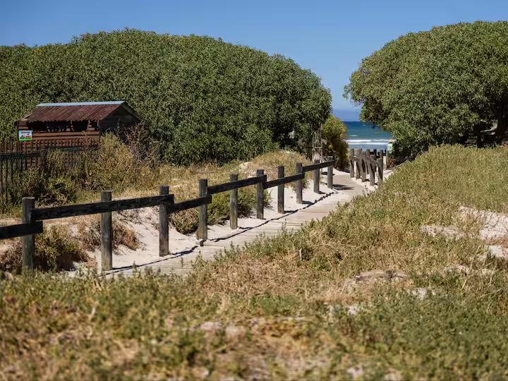 Oceanfront Elegance Strand St Tropez 306 thumbnail 35