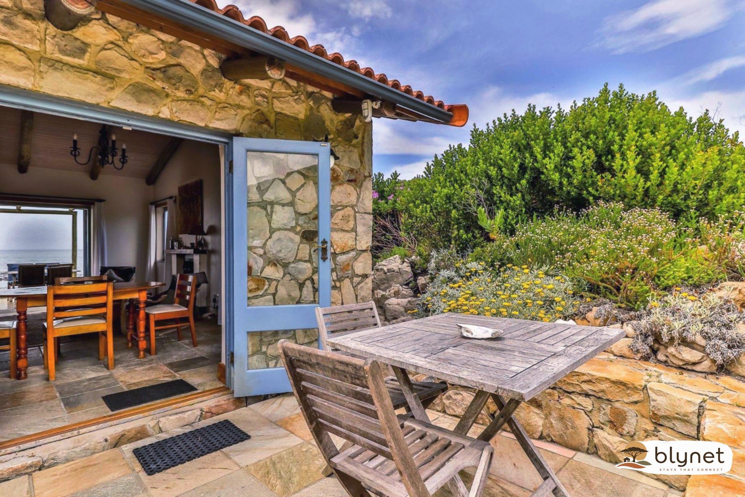 Seascape Cottage thumbnail 20