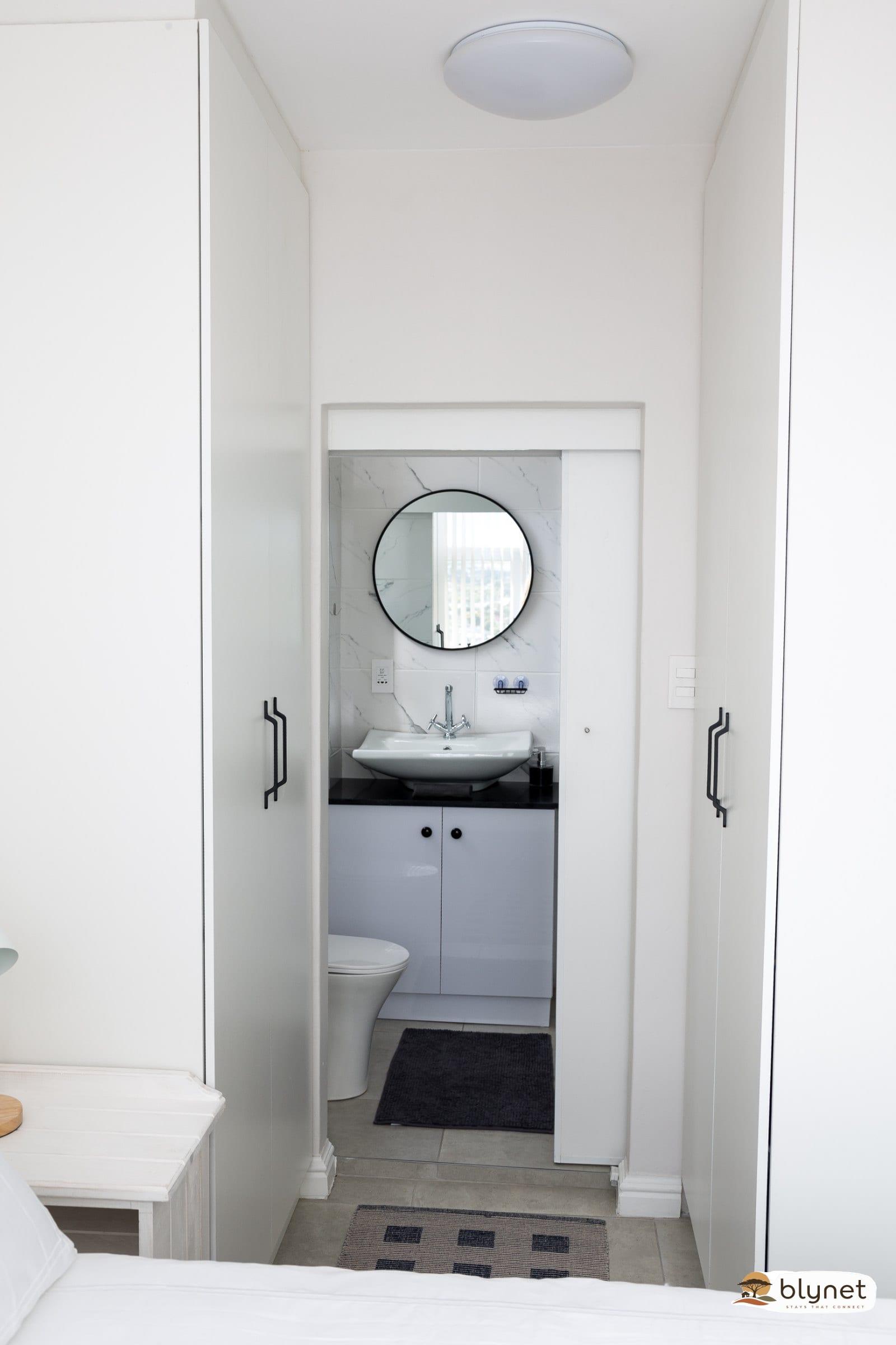 St Tropez 12th Floor Seafront Apartment thumbnail 32