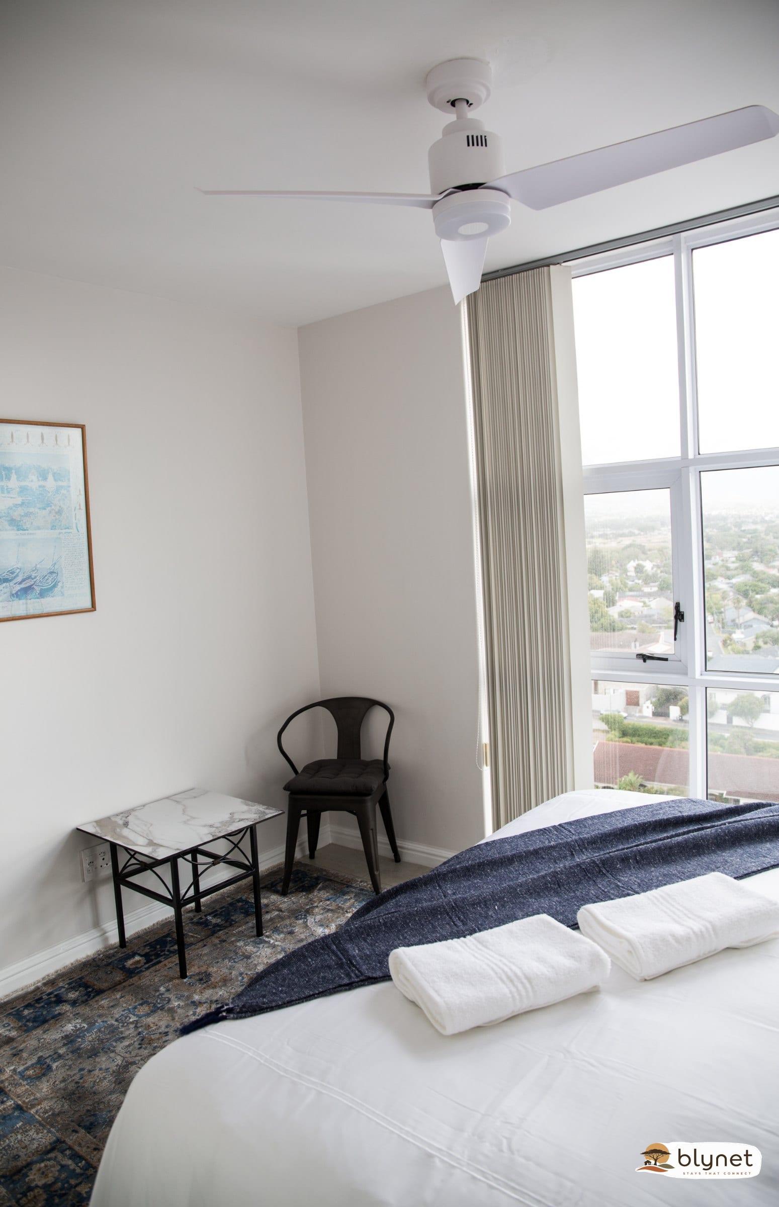 St Tropez 12th Floor Seafront Apartment thumbnail 25