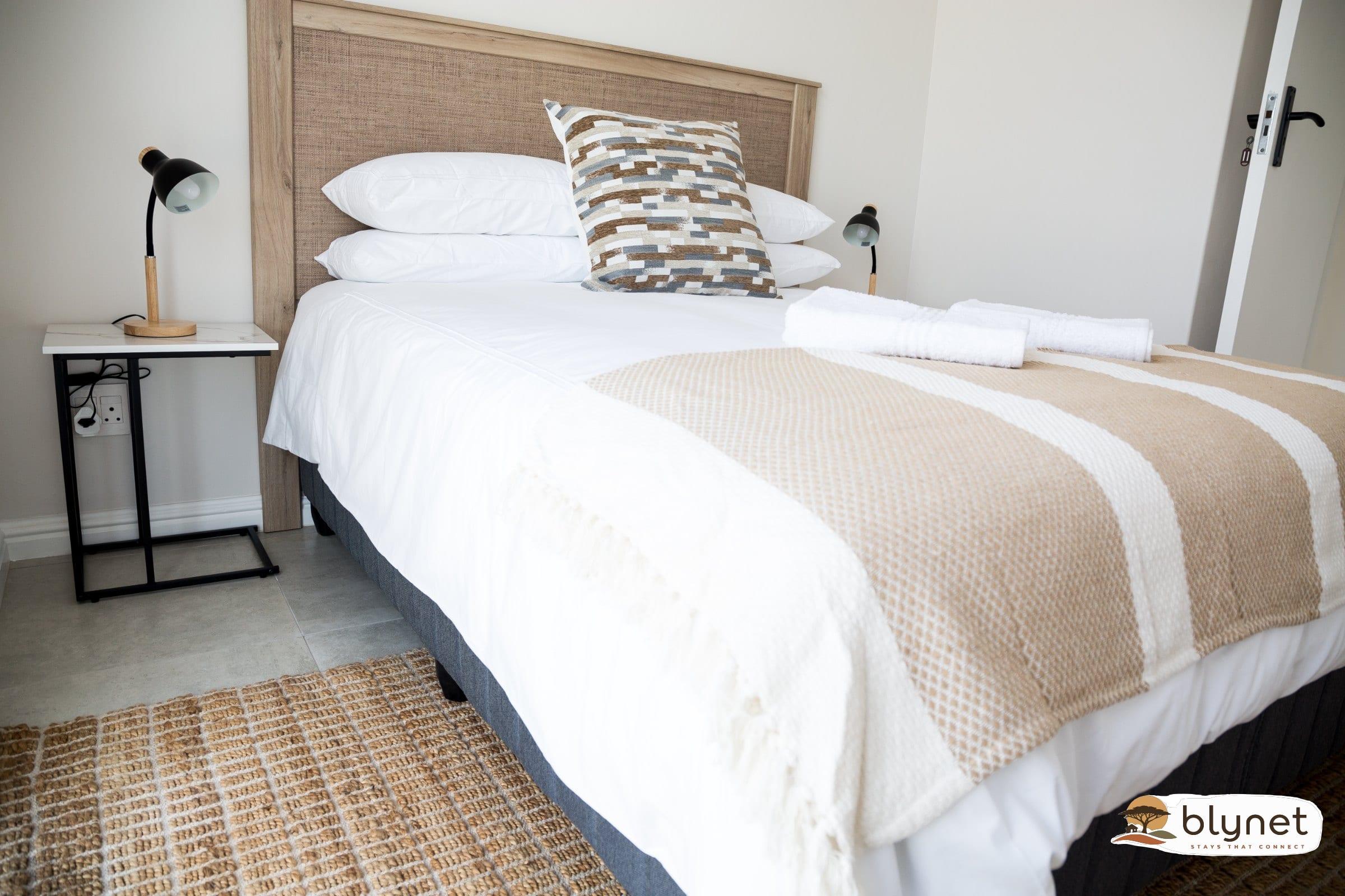 St Tropez 12th Floor Seafront Apartment thumbnail 35