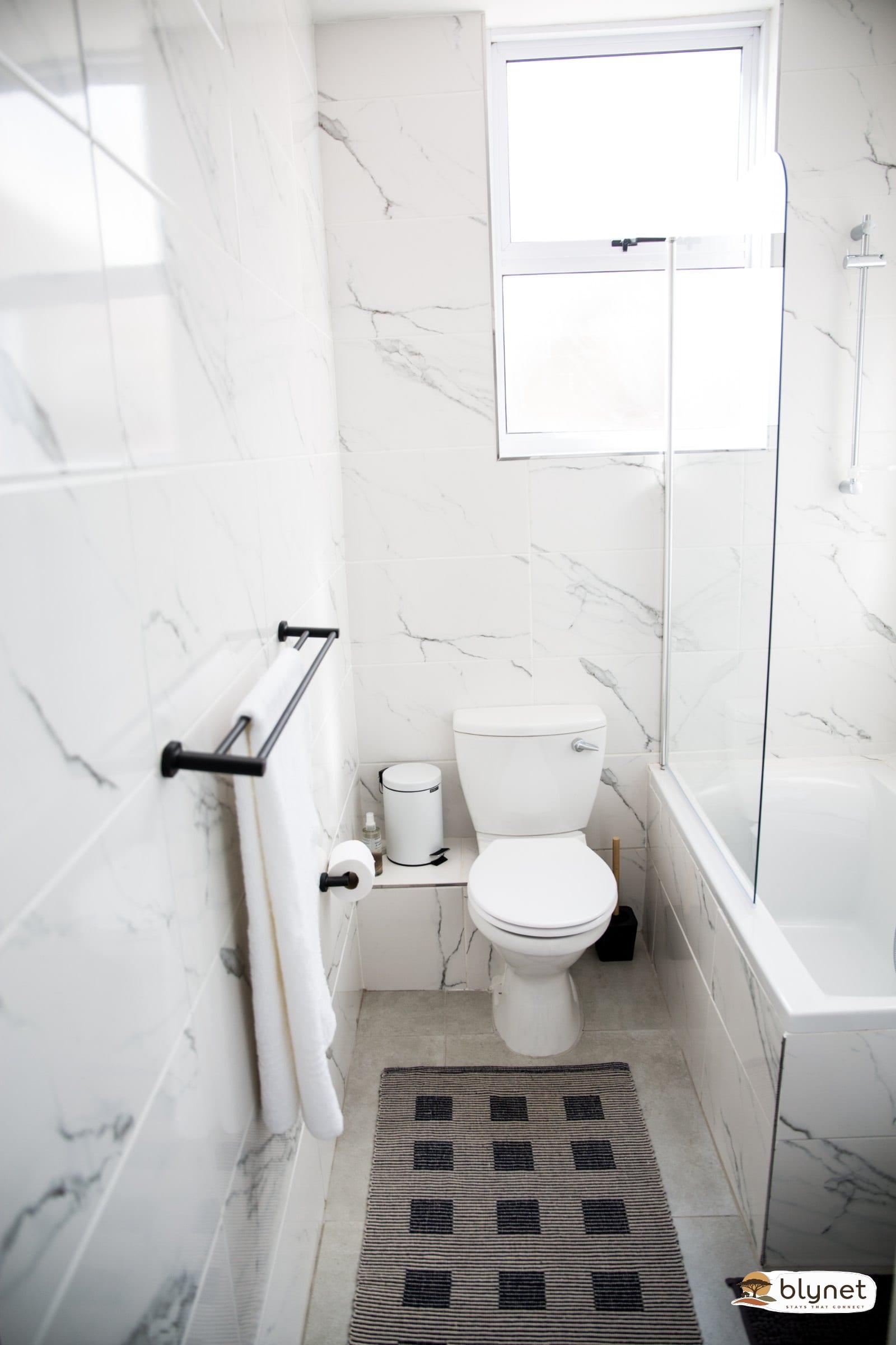 St Tropez 12th Floor Seafront Apartment thumbnail 20