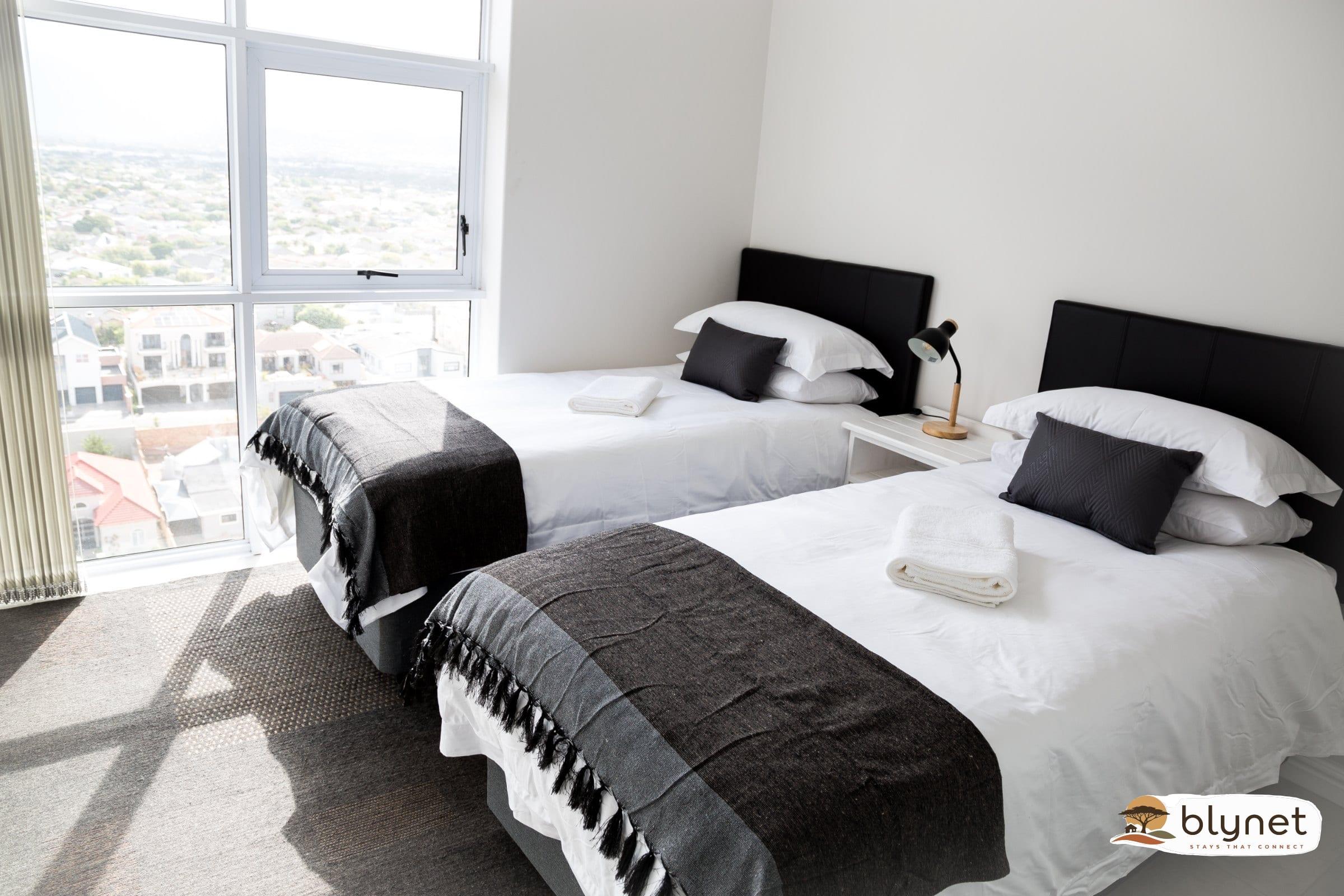 St Tropez 12th Floor Seafront Apartment thumbnail 29