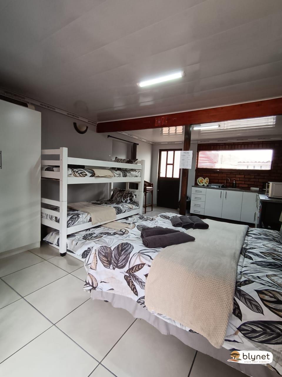 Queens Terrace Self catering unit 1 thumbnail 5