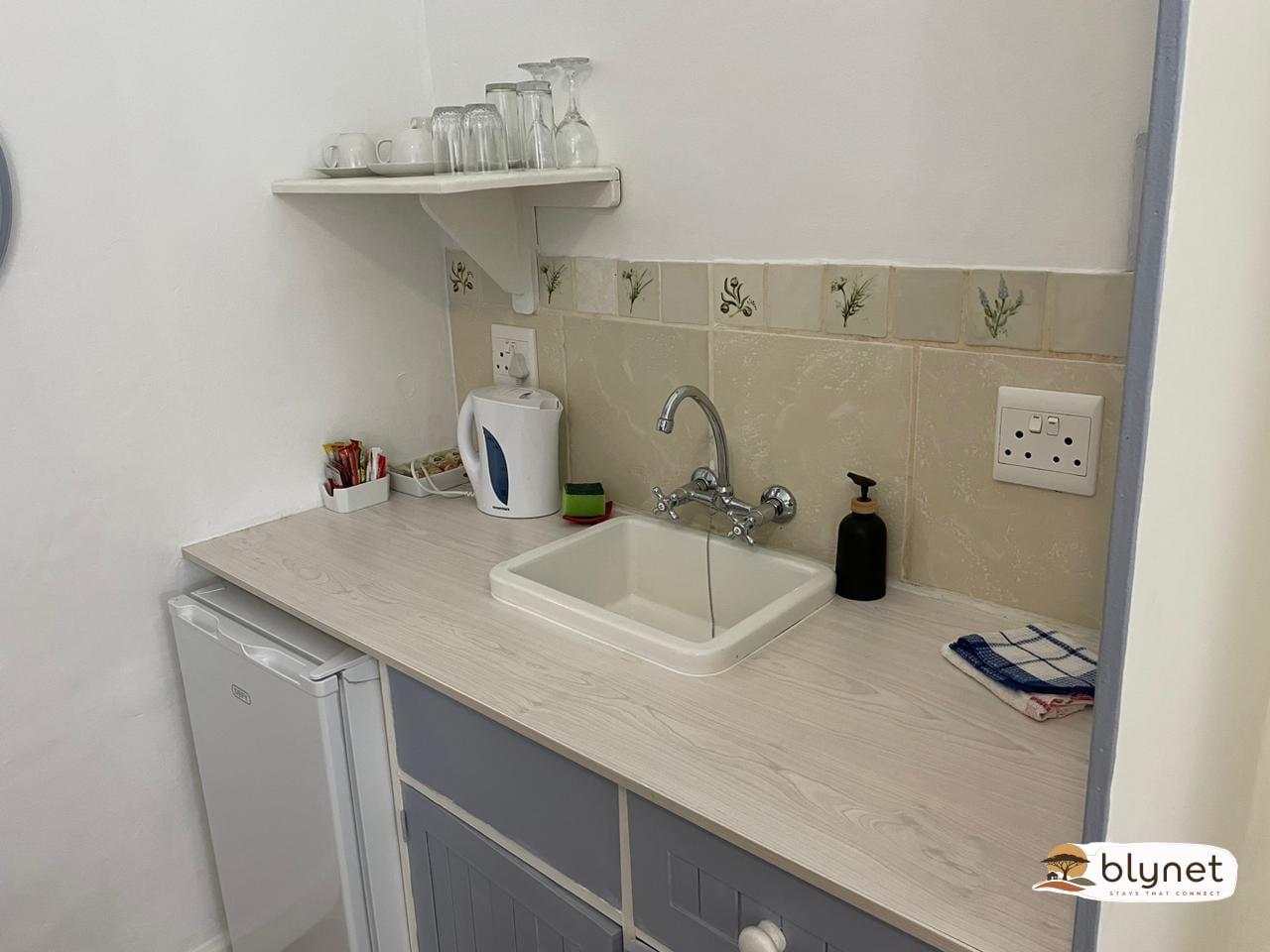 Green Olive Guesthouse - Twin/King bed en-suite shower  thumbnail 38