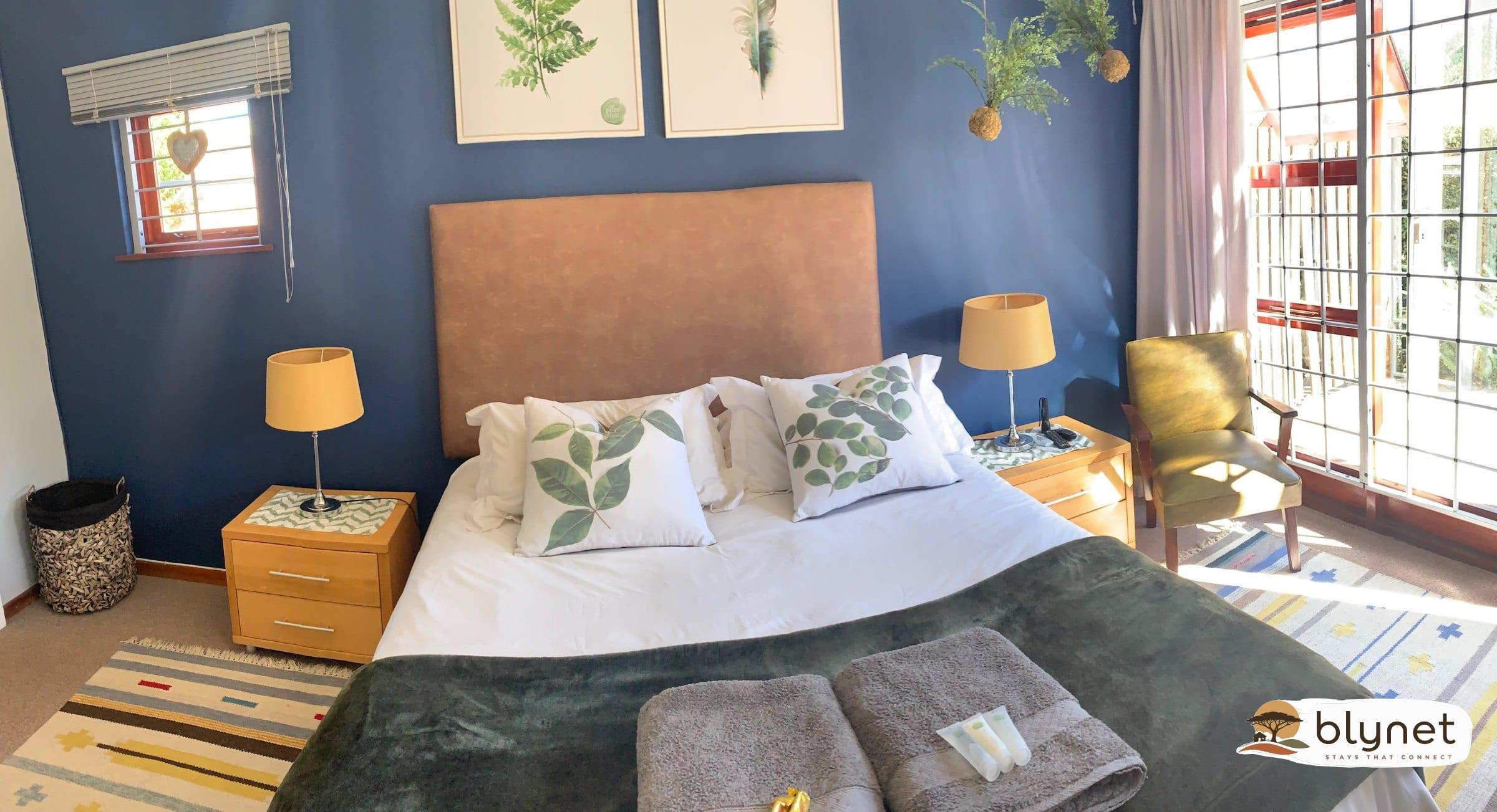Pillow & Fern thumbnail 3