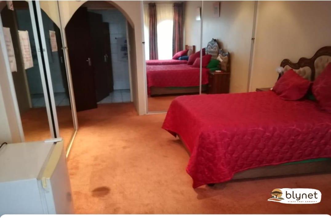 Pillot Inn Accommodation thumbnail 11