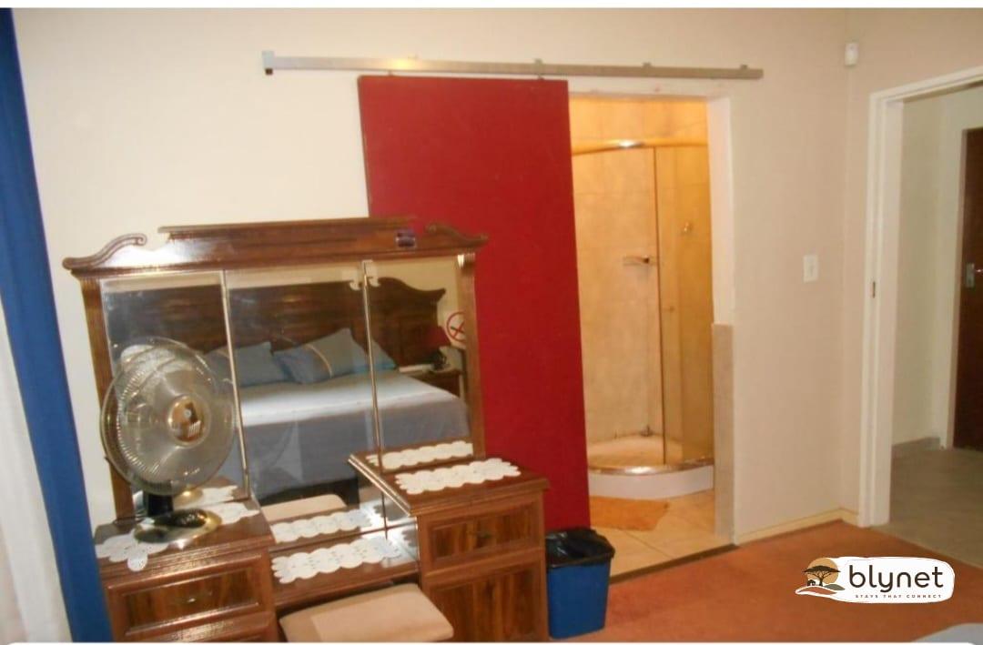 Pillot Inn Accommodation thumbnail 14