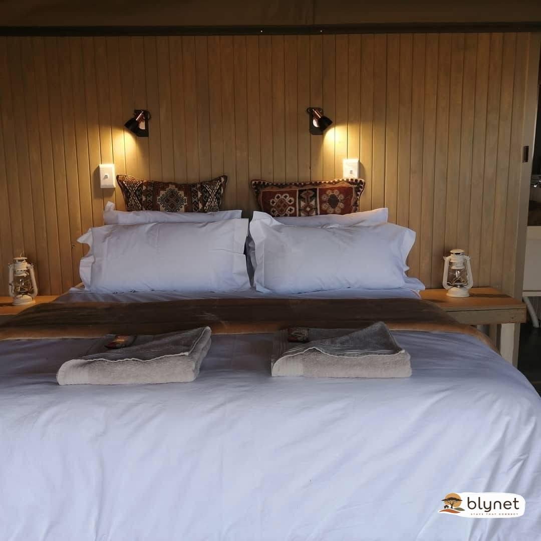 Bosrand Glamping - Giraffe image 1