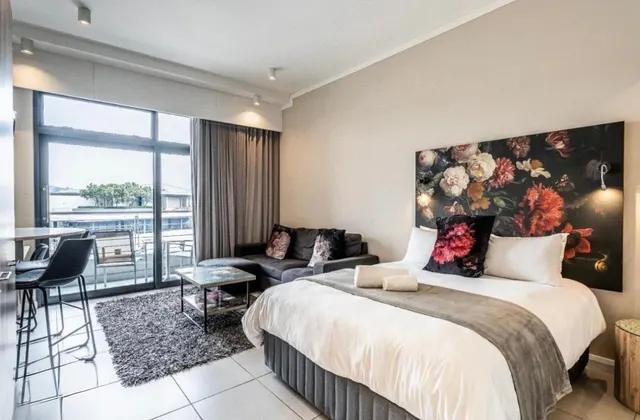 Menlyn Maine Trilogy 813
