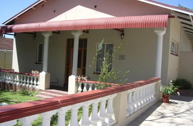 Dee's BnB