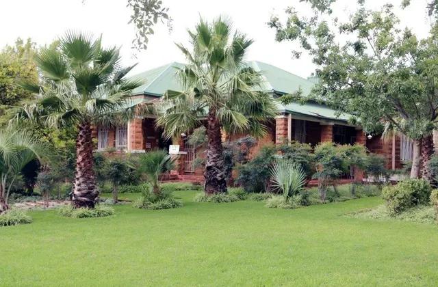 Ouplaas Town Guest House