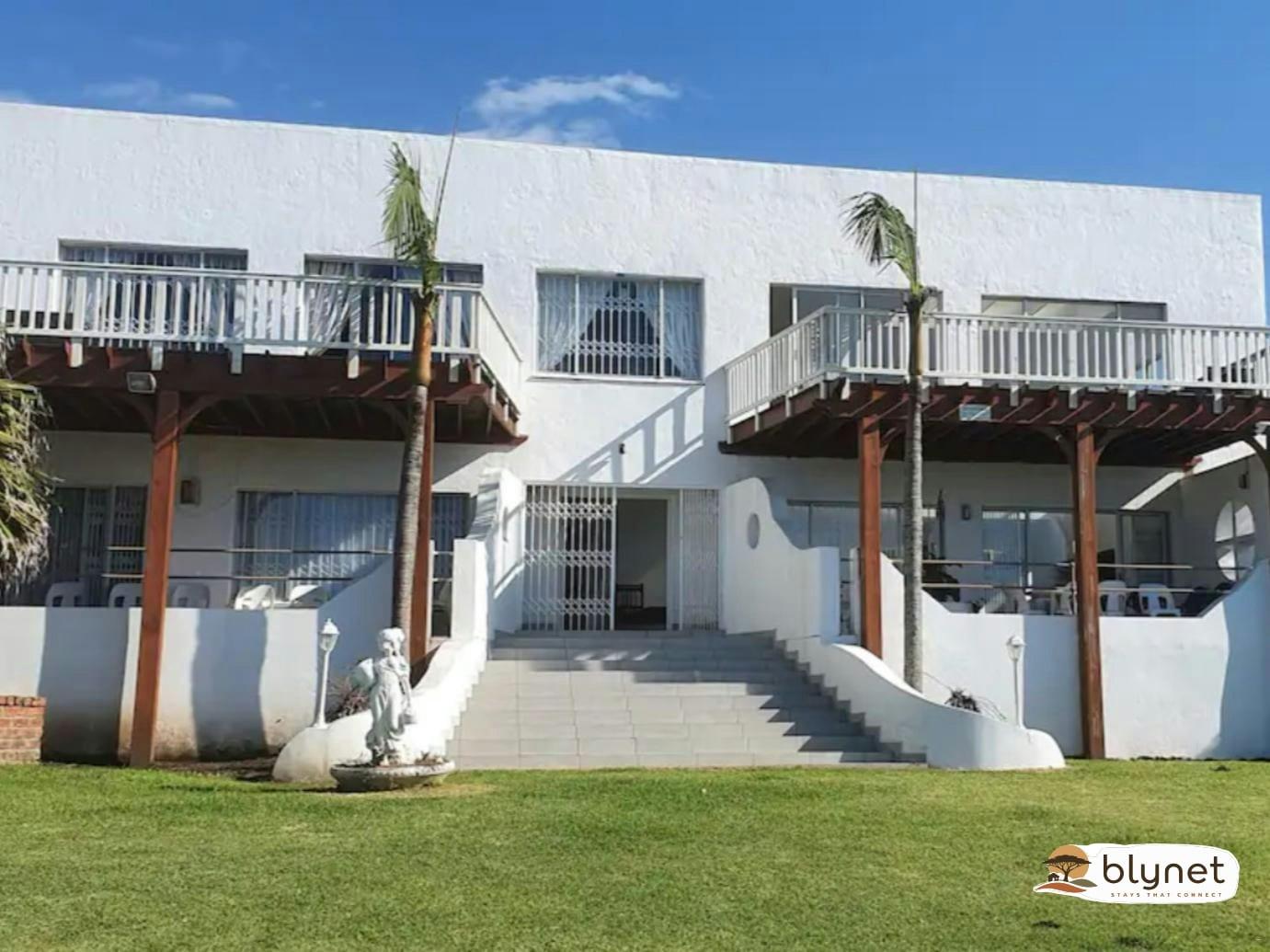 Beachfront Inn image 1