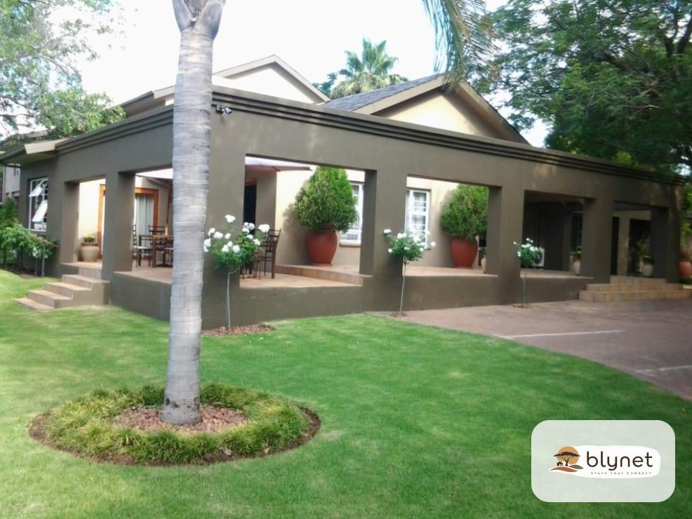 Bayswater Lodge image 1